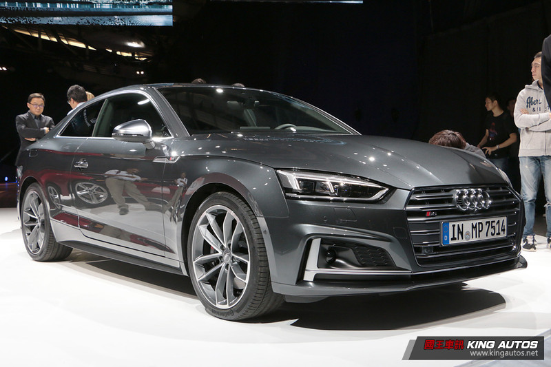 較預售調降3萬元 新世代《Audi A5》家族狹5年保固在臺上市 較預售調降3萬元 新世代《Audi A5》家族狹5年保固在臺上市