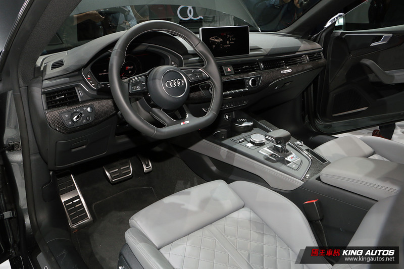 較預售調降3萬元 新世代《Audi A5》家族狹5年保固在臺上市 較預售調降3萬元 新世代《Audi A5》家族狹5年保固在臺上市