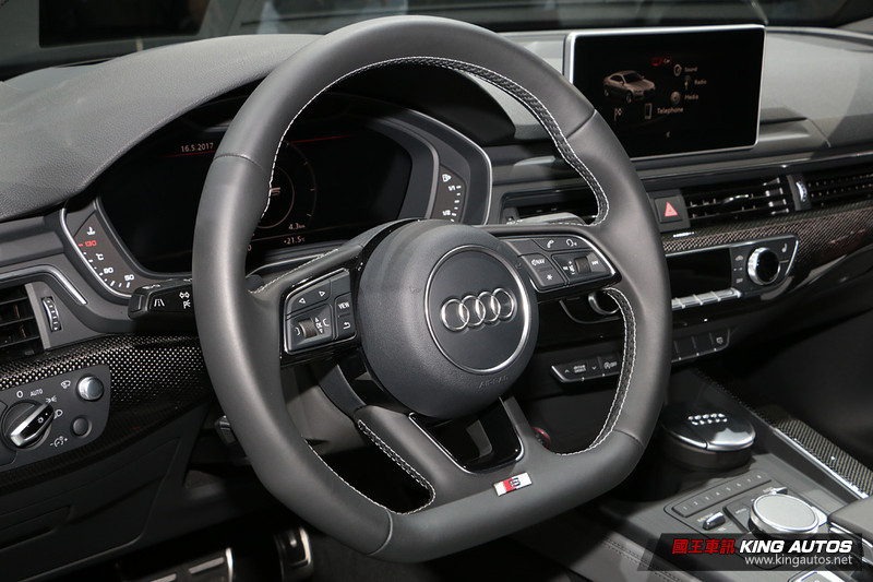 較預售調降3萬元 新世代《Audi A5》家族狹5年保固在臺上市 較預售調降3萬元 新世代《Audi A5》家族狹5年保固在臺上市