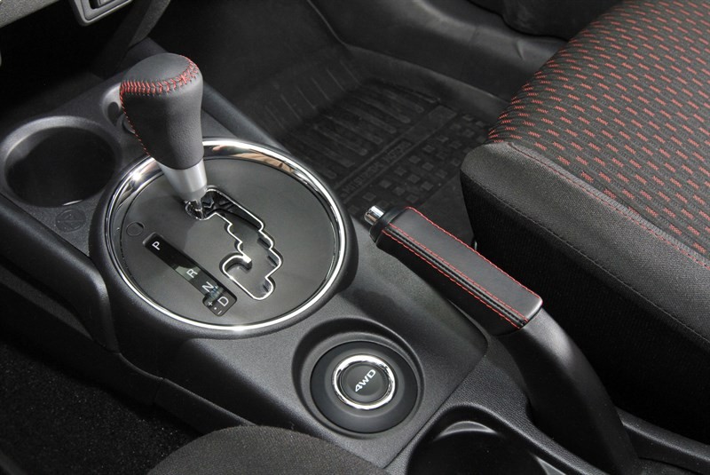 《Mitsubishi RVR Black Edition》酷黑勁裝加拿大限量上身 《Mitsubishi RVR Black Edition》酷黑勁裝加拿大限量上身