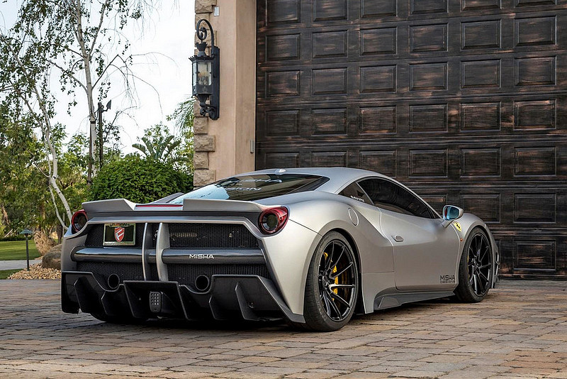碳纖上身更添耀馬氣勢 Misha Designs操刀《Ferrari 488 GTB》實車亮相 碳纖上身更添耀馬氣勢 Misha Designs操刀《Ferrari 488 GTB》實車亮相