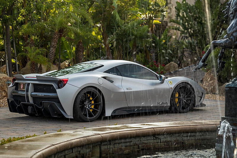 碳纖上身更添耀馬氣勢 Misha Designs操刀《Ferrari 488 GTB》實車亮相 碳纖上身更添耀馬氣勢 Misha Designs操刀《Ferrari 488 GTB》實車亮相