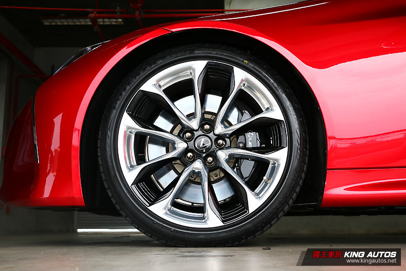 開價559萬與589萬起 《Lexus》旗艦轎跑《LC 500 / LC 500h》同步登場 開價559萬與589萬起 《Lexus》旗艦轎跑《LC 500 / LC 500h》同步登場
