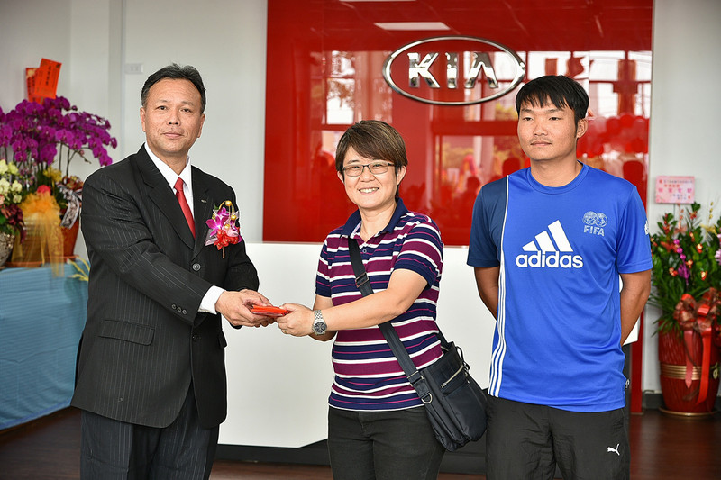 《Kia》沙鹿展示中心啟用 穩健拓展經銷與服務網路 《Kia》沙鹿展示中心啟用 穩健拓展經銷與服務網路