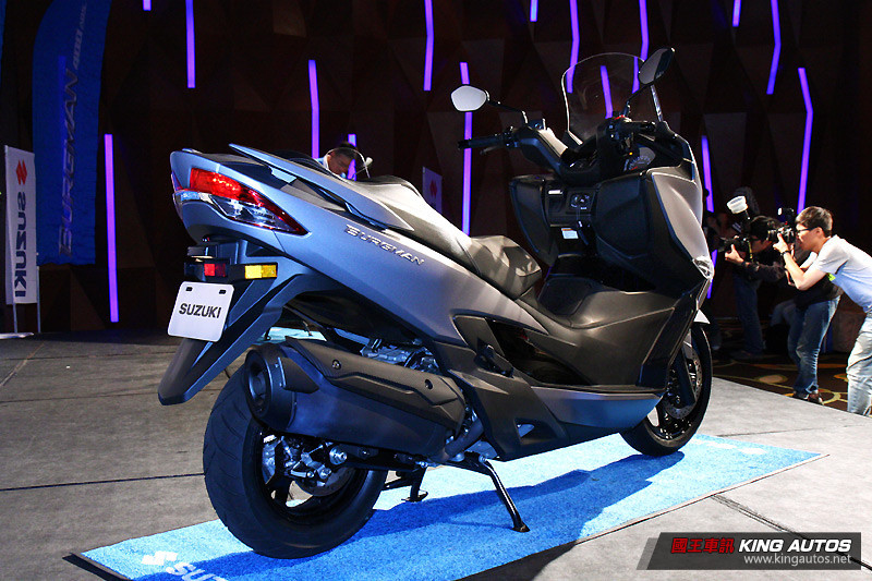 日製進口29.6萬起! 《Suzuki Burgman 400》強襲國內黃牌重機市場 日製進口29.6萬起! 《Suzuki Burgman 400》強襲國內黃牌重機市場