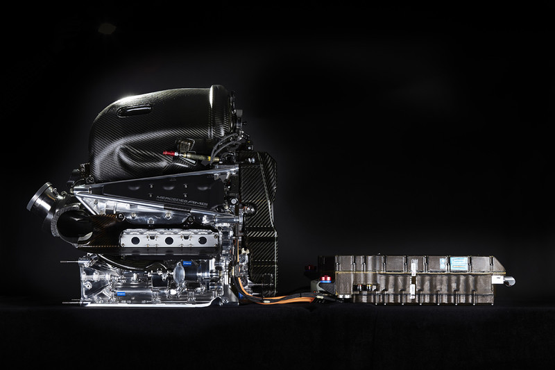 F1賽場技術回饋 終極超跑《Mercedes-AMG Project One》身擁千匹動力預計法蘭克福車展亮相 F1賽場技術回饋 終極超跑《Mercedes-AMG Project One》身擁千匹動力預計法蘭克福車展亮相