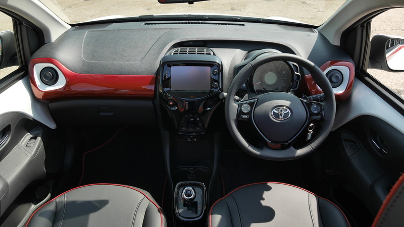 《Toyota Aygo x-claim》英國限量迎夏日 《Toyota Aygo x-claim》英國限量迎夏日