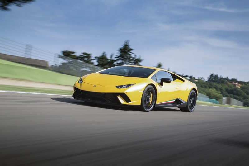 跨足醫療產業 《Lamborghini》碳纖維技術將應用於義肢製造 跨足醫療產業 《Lamborghini》碳纖維技術將應用於義肢製造