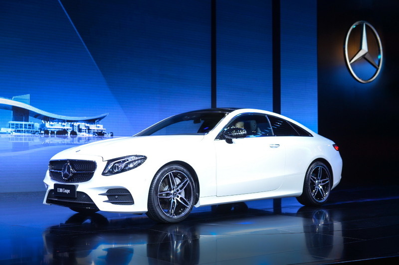 中國首演《Mercedes-Benz》深港澳車展發表多款新作 中國首演《Mercedes-Benz》深港澳車展發表多款新作