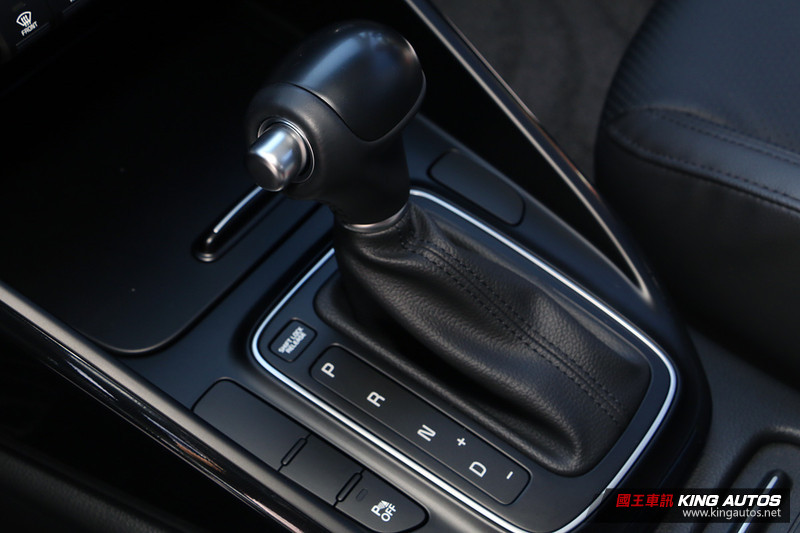 《Kia Carens》改款導入盲點偵測 79.9萬元起標配6氣囊發表上市 《Kia Carens》改款導入盲點偵測 79.9萬元起標配6氣囊發表上市