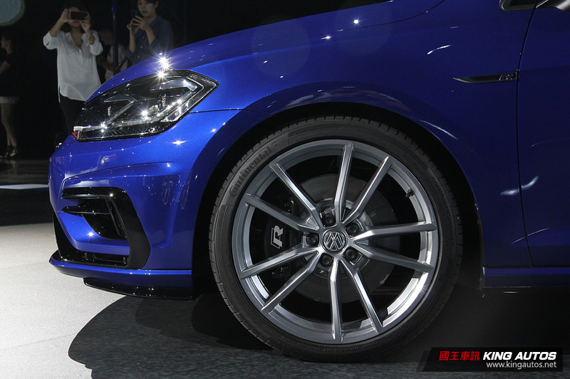 《Volkswagen Golf》小改款89.8萬起上市 最高較預售降價3萬元 《Volkswagen Golf》小改款89.8萬起上市 最高較預售降價3萬元
