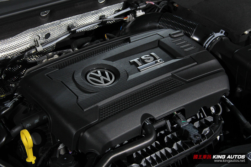 《Volkswagen Golf》小改款89.8萬起上市 最高較預售降價3萬元 《Volkswagen Golf》小改款89.8萬起上市 最高較預售降價3萬元