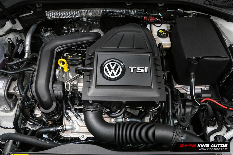 《Volkswagen Golf》小改款89.8萬起上市 最高較預售降價3萬元 《Volkswagen Golf》小改款89.8萬起上市 最高較預售降價3萬元