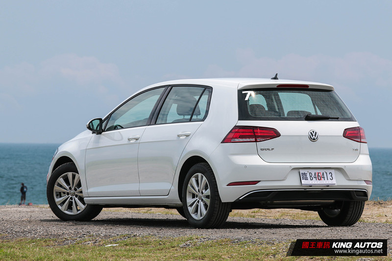 《Volkswagen Golf》小改款89.8萬起上市 最高較預售降價3萬元 《Volkswagen Golf》小改款89.8萬起上市 最高較預售降價3萬元