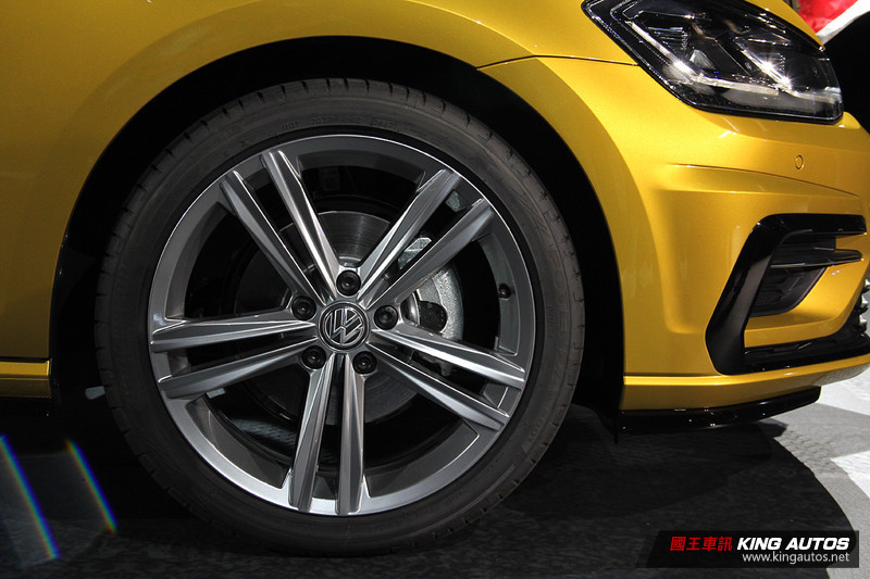 《Volkswagen Golf》小改款89.8萬起上市 最高較預售降價3萬元 《Volkswagen Golf》小改款89.8萬起上市 最高較預售降價3萬元
