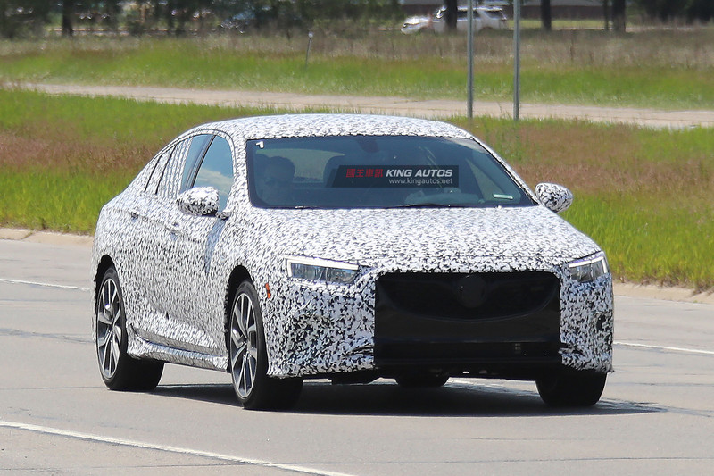可望身懷335匹最大馬力 高性能版《Buick Regal GS》偽裝車首度現身 可望身懷335匹最大馬力 高性能版《Buick Regal GS》偽裝車首度現身