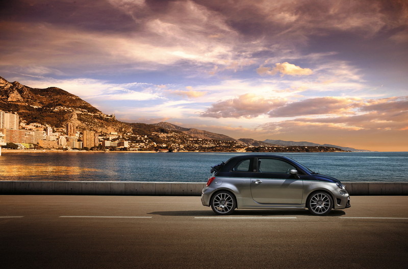 《Abarth 695 Rivale》義式奢華遊艇風情 《Abarth 695 Rivale》義式奢華遊艇風情