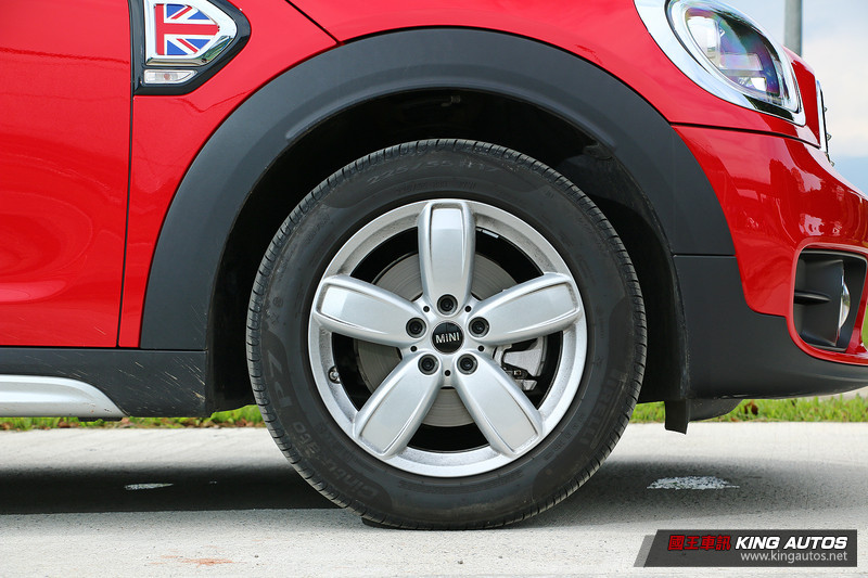 漫步都會叢林─《Mini Cooper Countryman 1.5T》試駕報導 漫步都會叢林─《Mini Cooper Countryman 1.5T》試駕報導