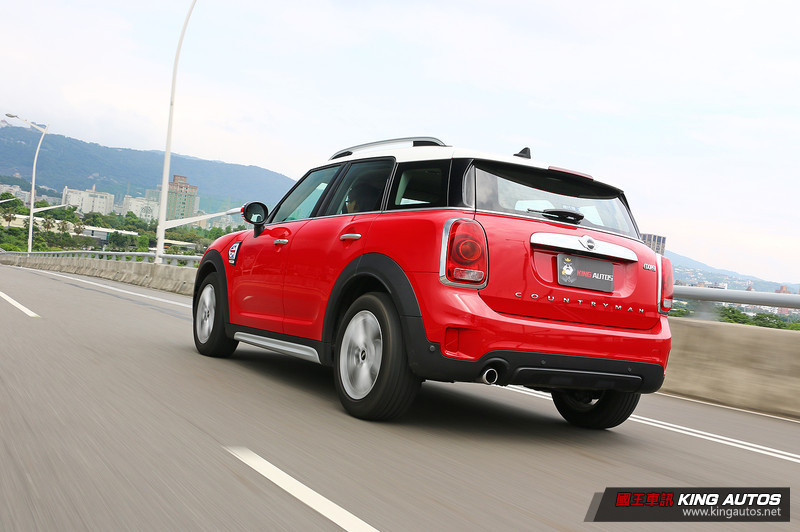 漫步都會叢林─《Mini Cooper Countryman 1.5T》試駕報導 漫步都會叢林─《Mini Cooper Countryman 1.5T》試駕報導