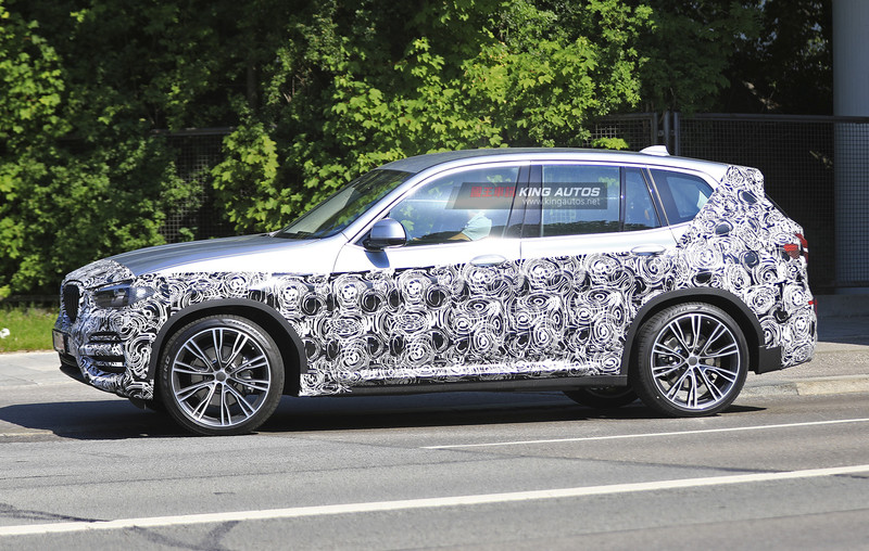 新世代《BMW X3 & X4》輕偽裝同場現身 《X3》最快下個月發表 新世代《BMW X3 & X4》輕偽裝同場現身 《X3》最快下個月發表