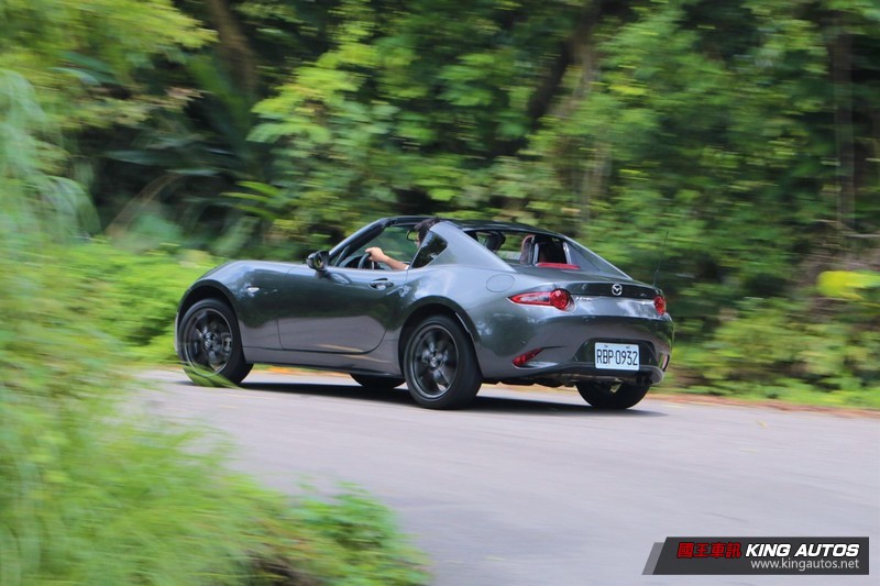喚起心中玩樂慾望─《Mazda MX-5 RF》試駕體驗 喚起心中玩樂慾望─《Mazda MX-5 RF》試駕體驗