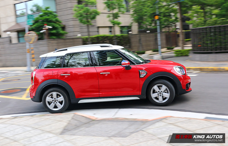 漫步都會叢林─《Mini Cooper Countryman 1.5T》試駕報導 漫步都會叢林─《Mini Cooper Countryman 1.5T》試駕報導