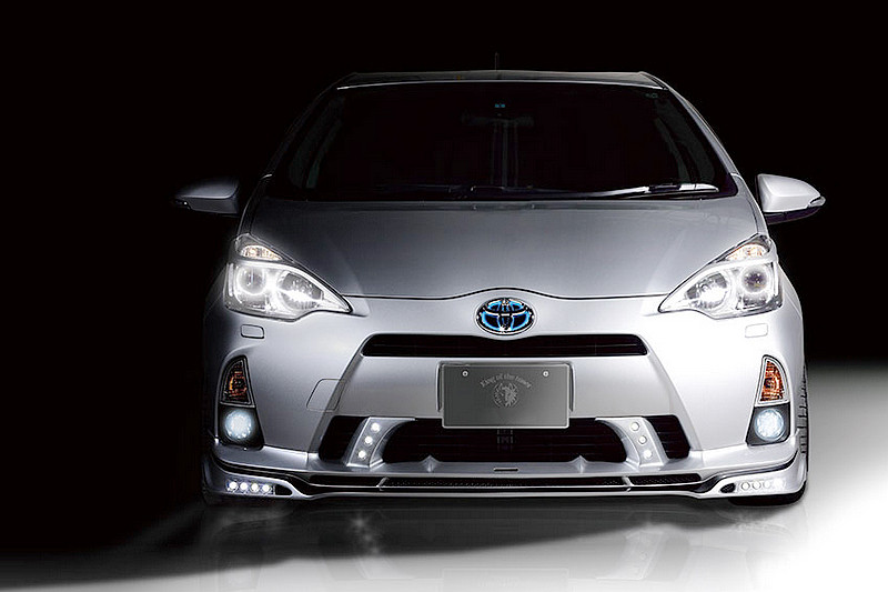 油電小可愛《Prius c》轉換風格 Rowen操刀《Toyota Aqua》造就小鋼炮氣息 油電小可愛《Prius c》轉換風格 Rowen操刀《Toyota Aqua》造就小鋼炮氣息