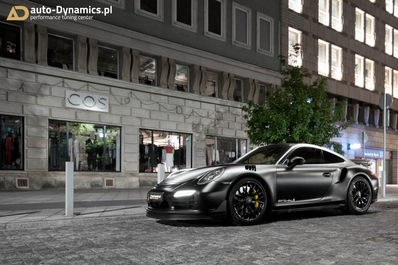 打造暗黑騎士風格 auto-Dynamics操刀《Porsche 911 Turbo S》釋放700hp豪力 打造暗黑騎士風格 auto-Dynamics操刀《Porsche 911 Turbo S》釋放700hp豪力