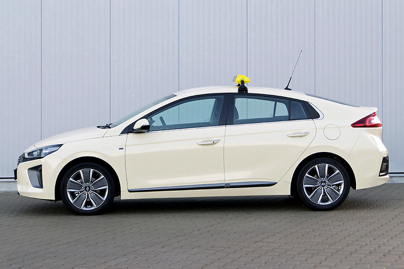 純電或油電任君挑選 《Hyundai Ioniq》計程車專為運輸業者而生 純電或油電任君挑選 《Hyundai Ioniq》計程車專為運輸業者而生