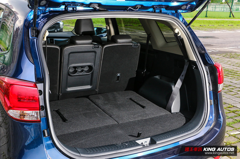 家庭的渴望─《Kia Carens》vs.《Toyota Sienta》,空間篇 家庭的渴望─《Kia Carens》vs.《Toyota Sienta》,空間篇