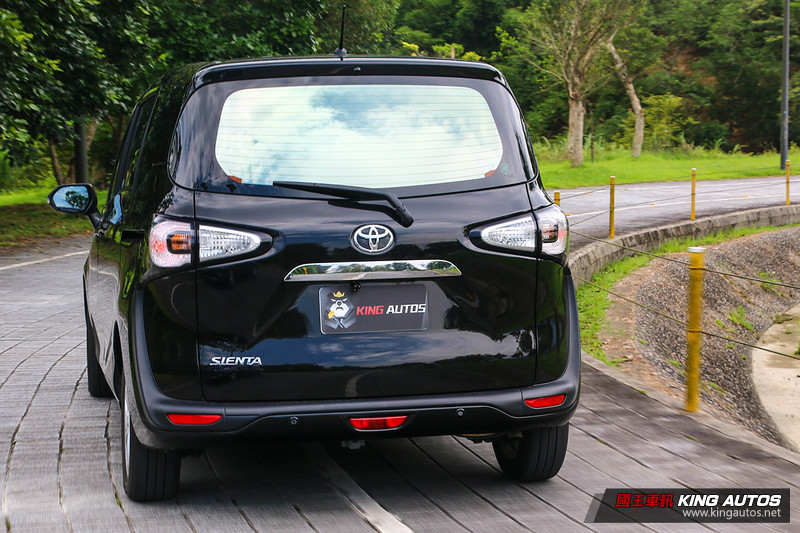 家庭的渴望─《Kia Carens》vs.《Toyota Sienta》,動態表現篇 家庭的渴望─《Kia Carens》vs.《Toyota Sienta》,動態表現篇