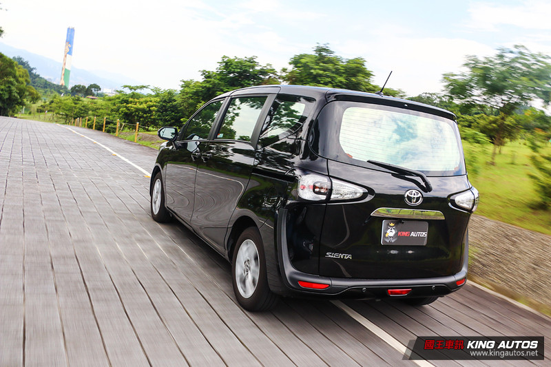 家庭的渴望─《Kia Carens》vs.《Toyota Sienta》,動態表現篇 家庭的渴望─《Kia Carens》vs.《Toyota Sienta》,動態表現篇