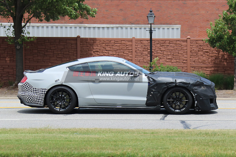 改搭5.2升V8機械增壓引擎 《Ford Mustang GT500》原型車出沒 改搭5.2升V8機械增壓引擎 《Ford Mustang GT500》原型車出沒