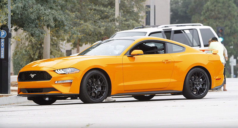 輕鬆享受燒胎快感 新年式《Ford Mustang EcoBoost》追加Line Lock前軸鎖定功能 輕鬆享受燒胎快感 新年式《Ford Mustang EcoBoost》追加Line Lock前軸鎖定功能