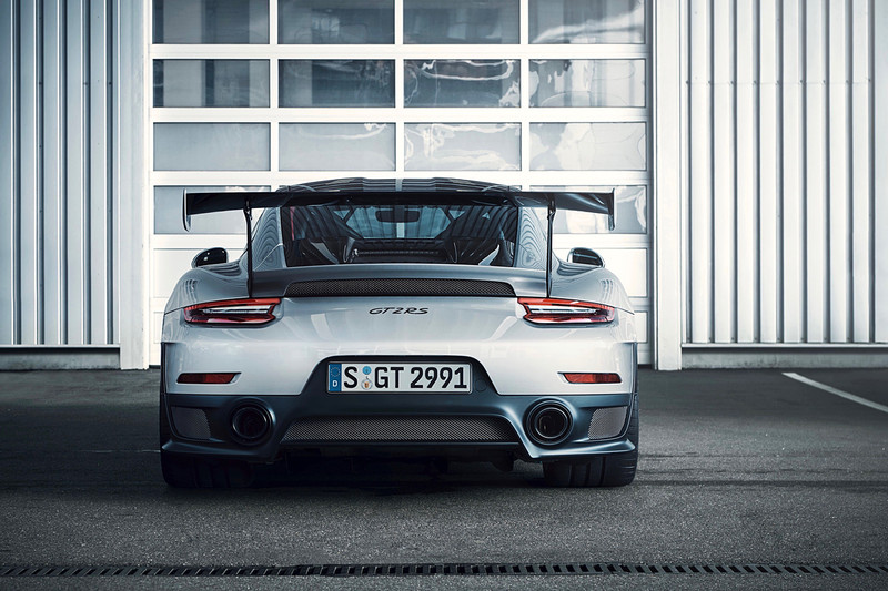 史上最強量產《911》 《Porsche 911 GT2 RS》狹700匹馬力問世 史上最強量產《911》 《Porsche 911 GT2 RS》狹700匹馬力問世