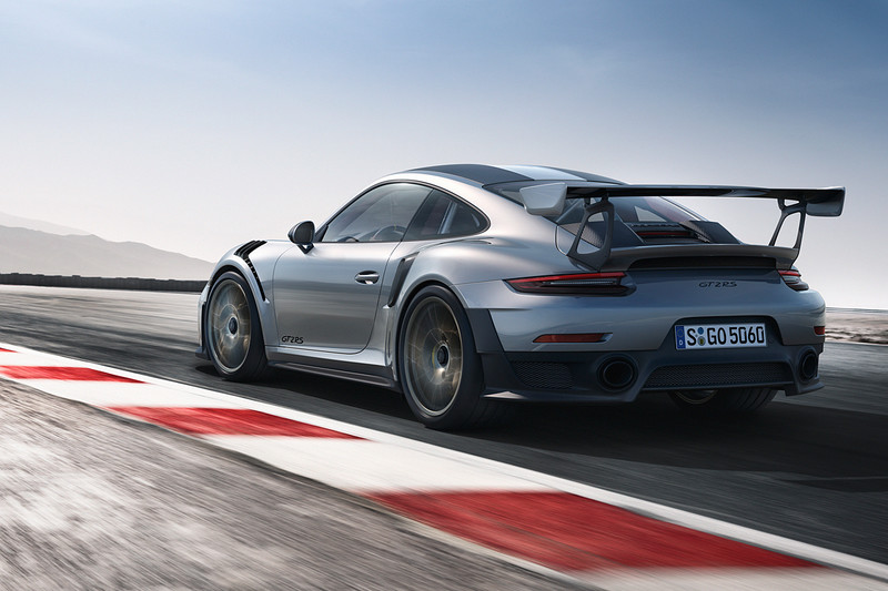 史上最強量產《911》 《Porsche 911 GT2 RS》狹700匹馬力問世 史上最強量產《911》 《Porsche 911 GT2 RS》狹700匹馬力問世