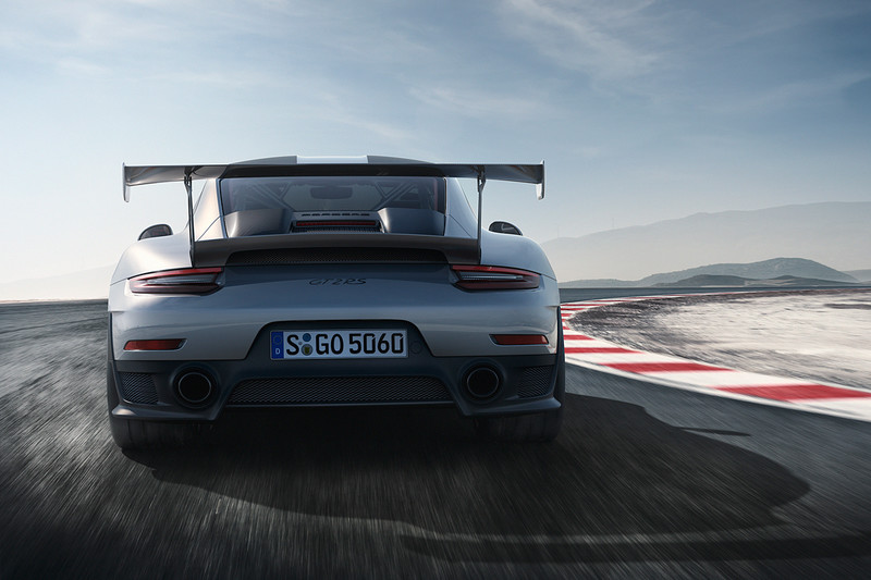 史上最強量產《911》 《Porsche 911 GT2 RS》狹700匹馬力問世 史上最強量產《911》 《Porsche 911 GT2 RS》狹700匹馬力問世