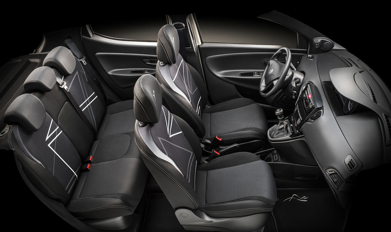 《Lancia Ypsilon Unyca》義大利特仕新登場 《Lancia Ypsilon Unyca》義大利特仕新登場