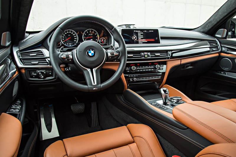 642萬元起限量20台 《BMW X5 M & X6 M》升級21吋輪圈、Individual Merino內裝 642萬元起限量20台 《BMW X5 M & X6 M》升級21吋輪圈、Individual Merino內裝