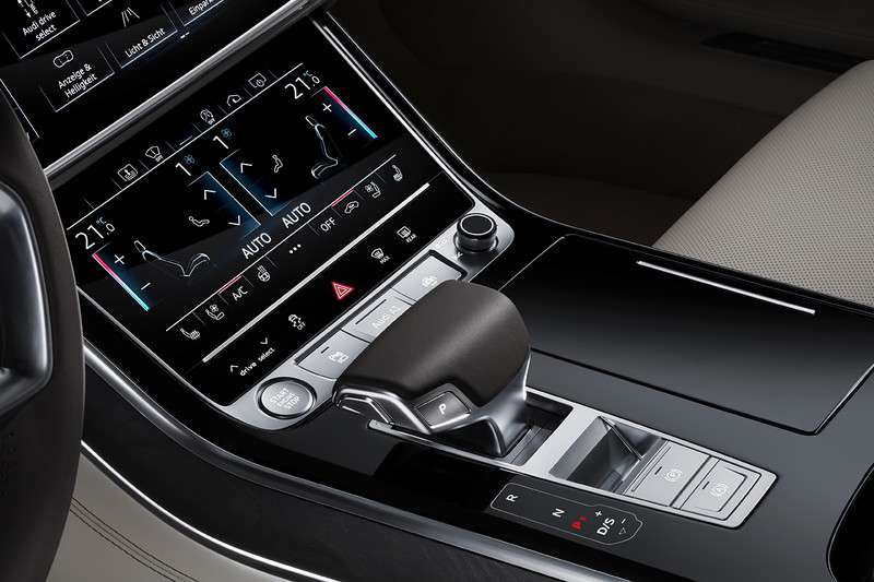 《Audi A8》|《A8 L》同步亮相 完整演繹四環品牌精髓 《Audi A8》|《A8 L》同步亮相 完整演繹四環品牌精髓