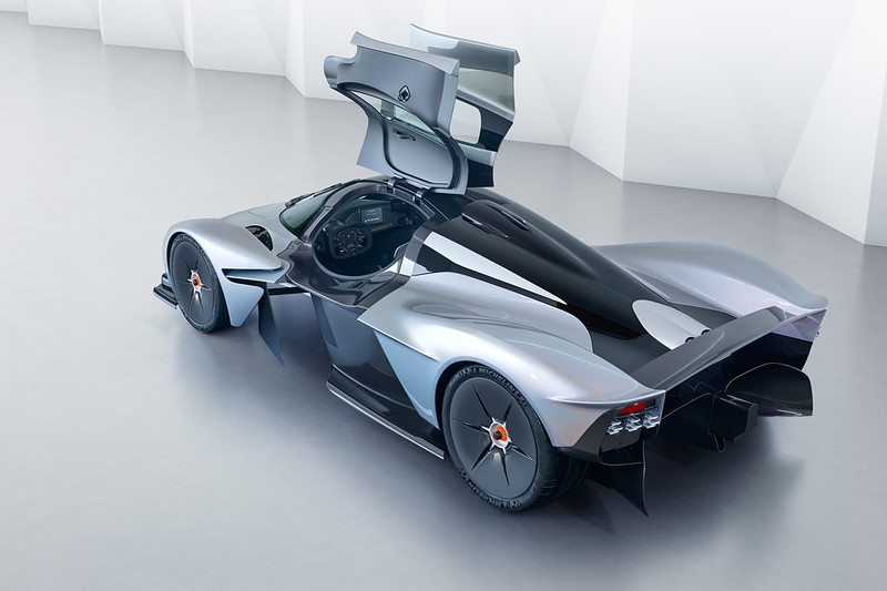 《Aston Martin Valkyrie》內外細節曝光 宛若街道版原型賽車 《Aston Martin Valkyrie》內外細節曝光 宛若街道版原型賽車