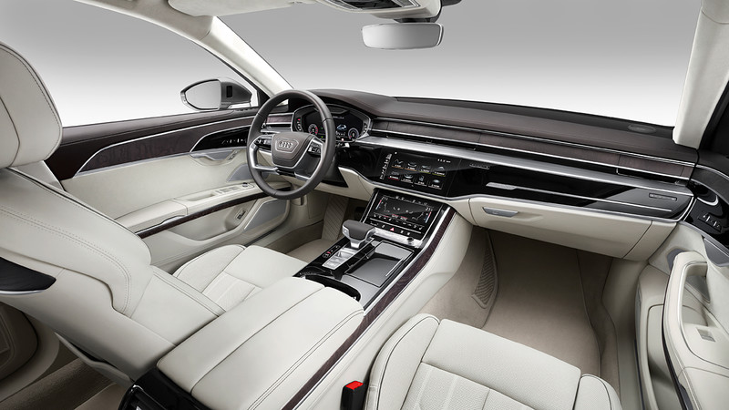 《Audi A8》|《A8 L》同步亮相 完整演繹四環品牌精髓 《Audi A8》|《A8 L》同步亮相 完整演繹四環品牌精髓