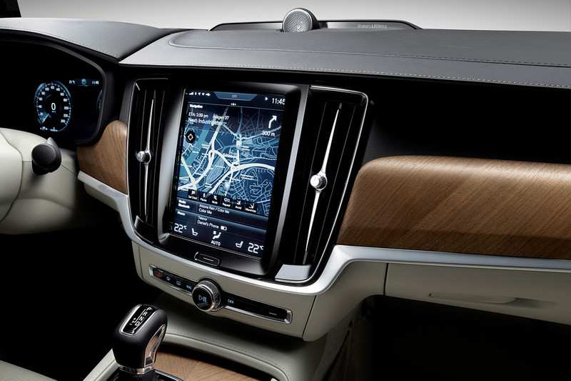 預售價246萬元起 《Volvo V90》與《V90 Cross Country》接單開跑 預售價246萬元起 《Volvo V90》與《V90 Cross Country》接單開跑