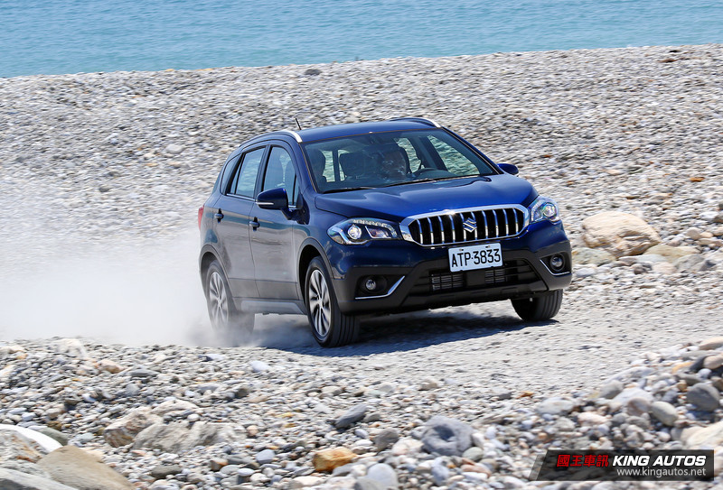 換心也換了個性─小改款《Suzuki SX4》試駕,動態篇 換心也換了個性─小改款《Suzuki SX4》試駕,動態篇