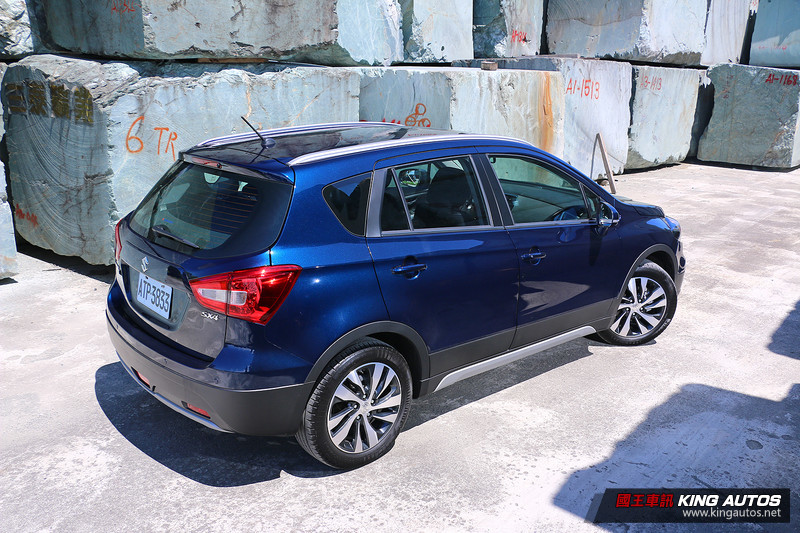 換心也換了個性─小改款《Suzuki SX4》試駕,動態篇 換心也換了個性─小改款《Suzuki SX4》試駕,動態篇