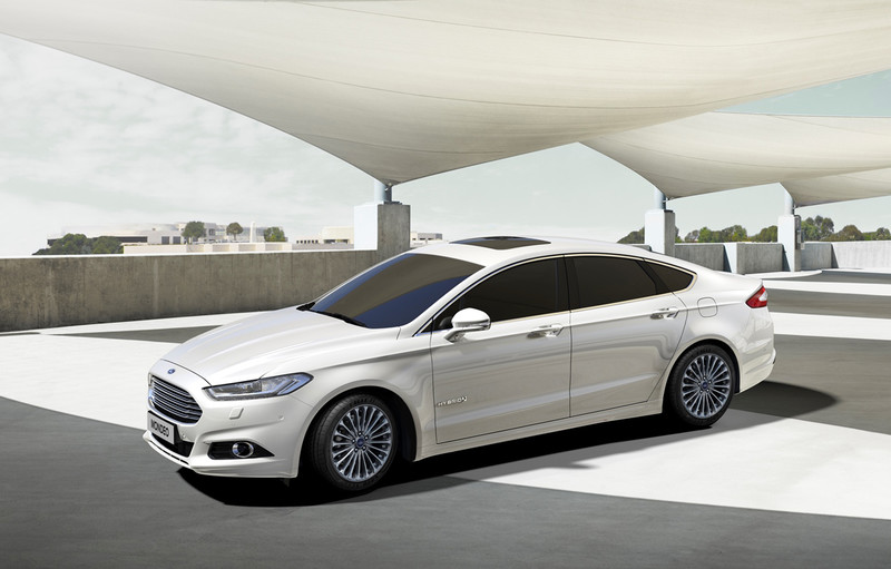 升級18吋輪圈與SYNC 3系統 新年式《Ford Mondeo》125.9萬元起上市開賣 升級18吋輪圈與SYNC 3系統 新年式《Ford Mondeo》125.9萬元起上市開賣