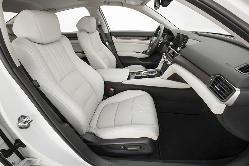 堂堂邁入第十代 美規全新《Honda Accord》正式發表 堂堂邁入第十代 美規全新《Honda Accord》正式發表