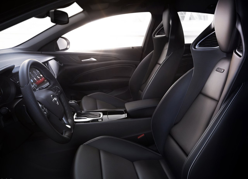 超越前代OPC的實力 《Opel Insignia GSi》即將重返銷售陣容 超越前代OPC的實力 《Opel Insignia GSi》即將重返銷售陣容