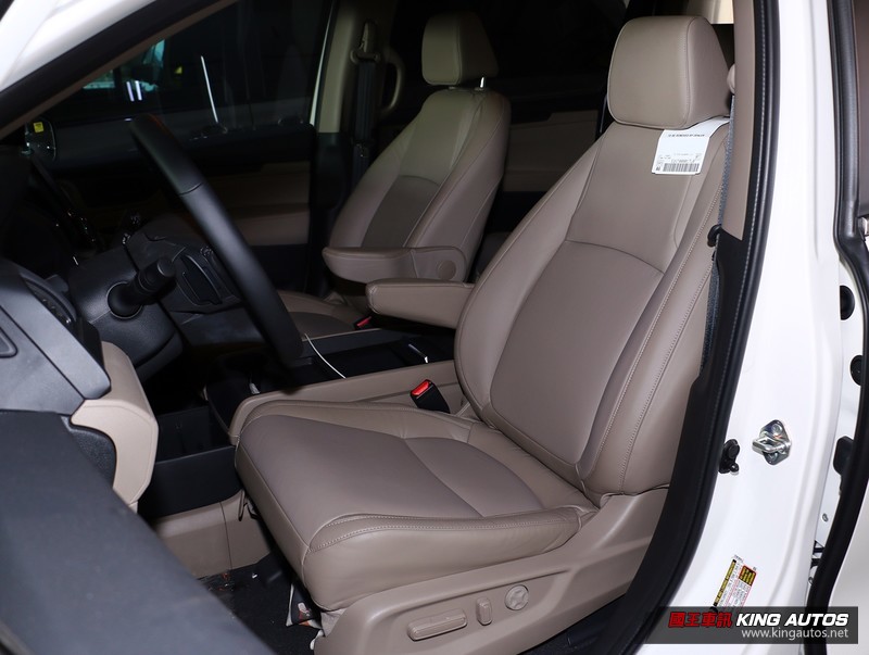 搶先一睹美規8人座《Honda Odyssey》實車身影 臺灣230萬元起開賣 搶先一睹美規8人座《Honda Odyssey》實車身影 臺灣230萬元起開賣