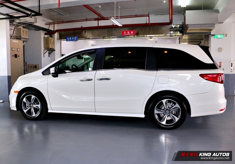 搶先一睹美規8人座《Honda Odyssey》實車身影 臺灣230萬元起開賣 搶先一睹美規8人座《Honda Odyssey》實車身影 臺灣230萬元起開賣